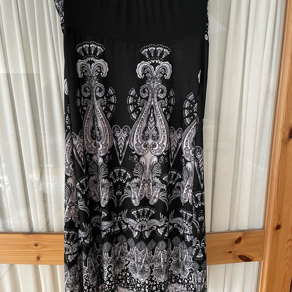 Beach dress - Picture 3 of 5